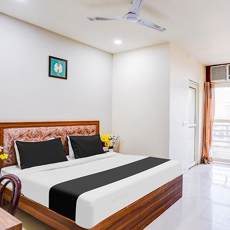 Super Collection O Sector 104 Noida Ξενοδοχείο Εξωτερικό φωτογραφία