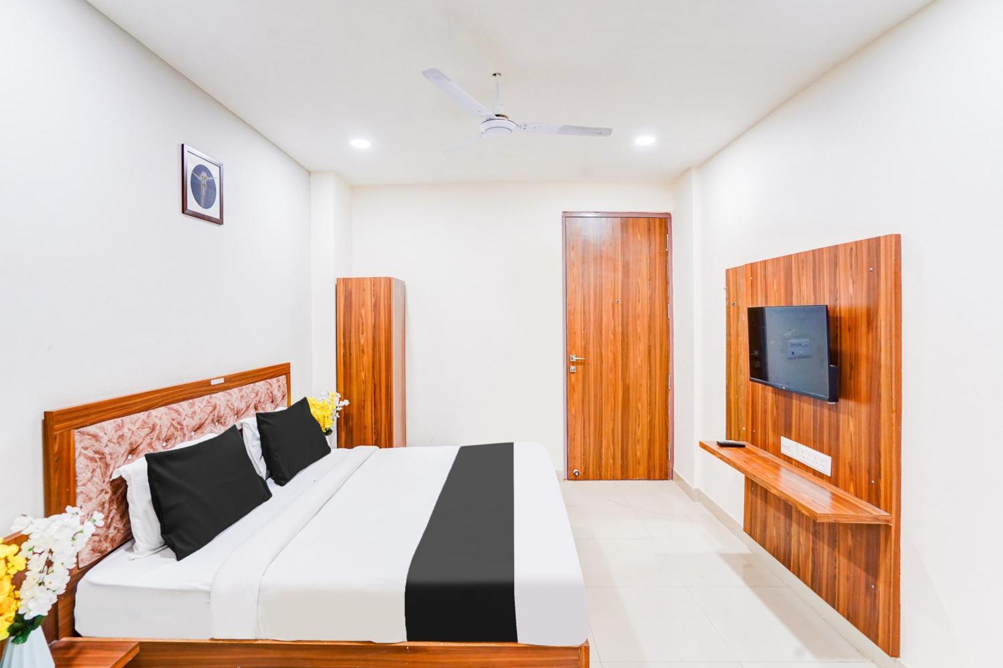 Super Collection O Sector 104 Noida Ξενοδοχείο Εξωτερικό φωτογραφία