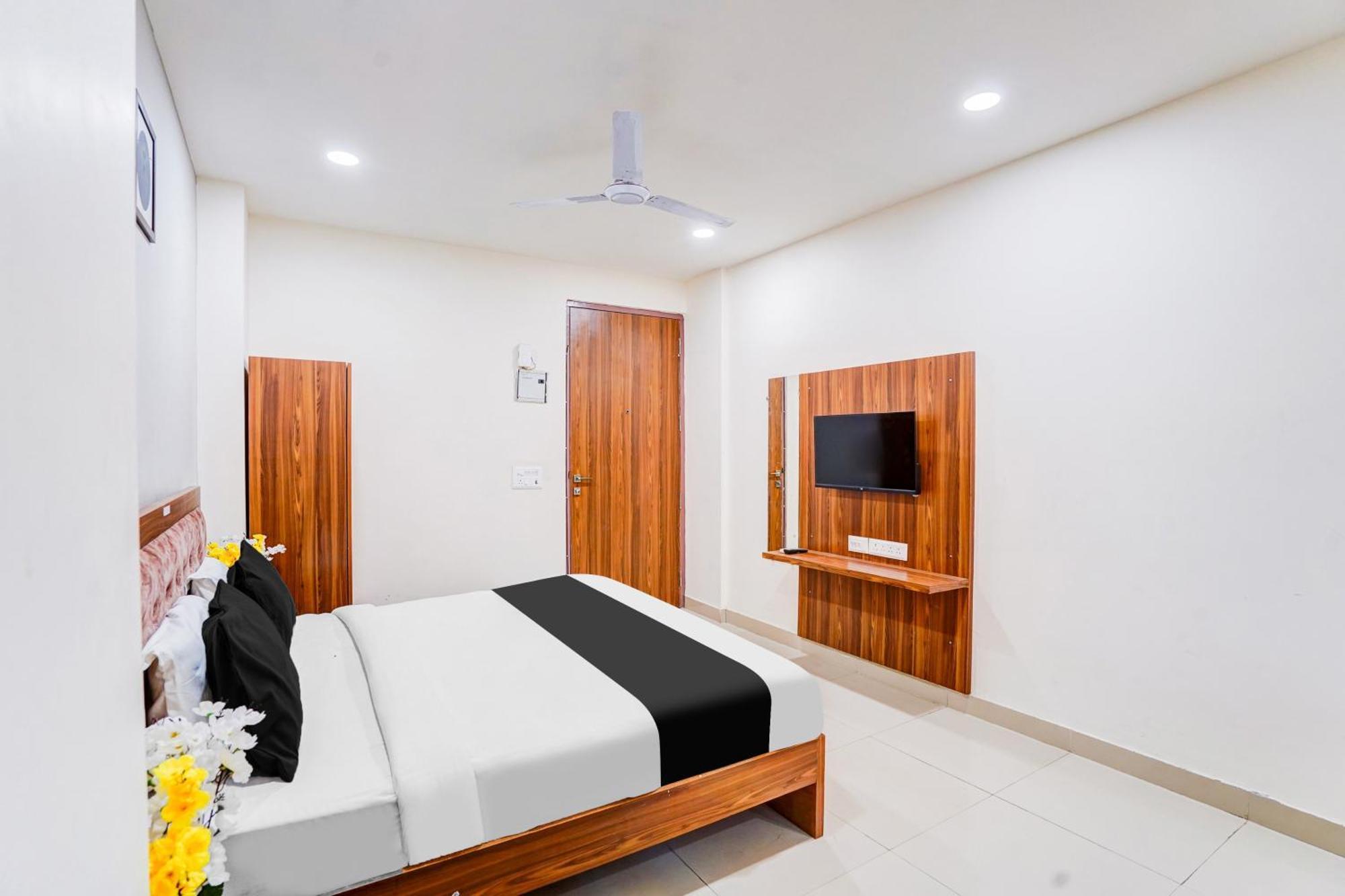 Super Collection O Sector 104 Noida Ξενοδοχείο Εξωτερικό φωτογραφία