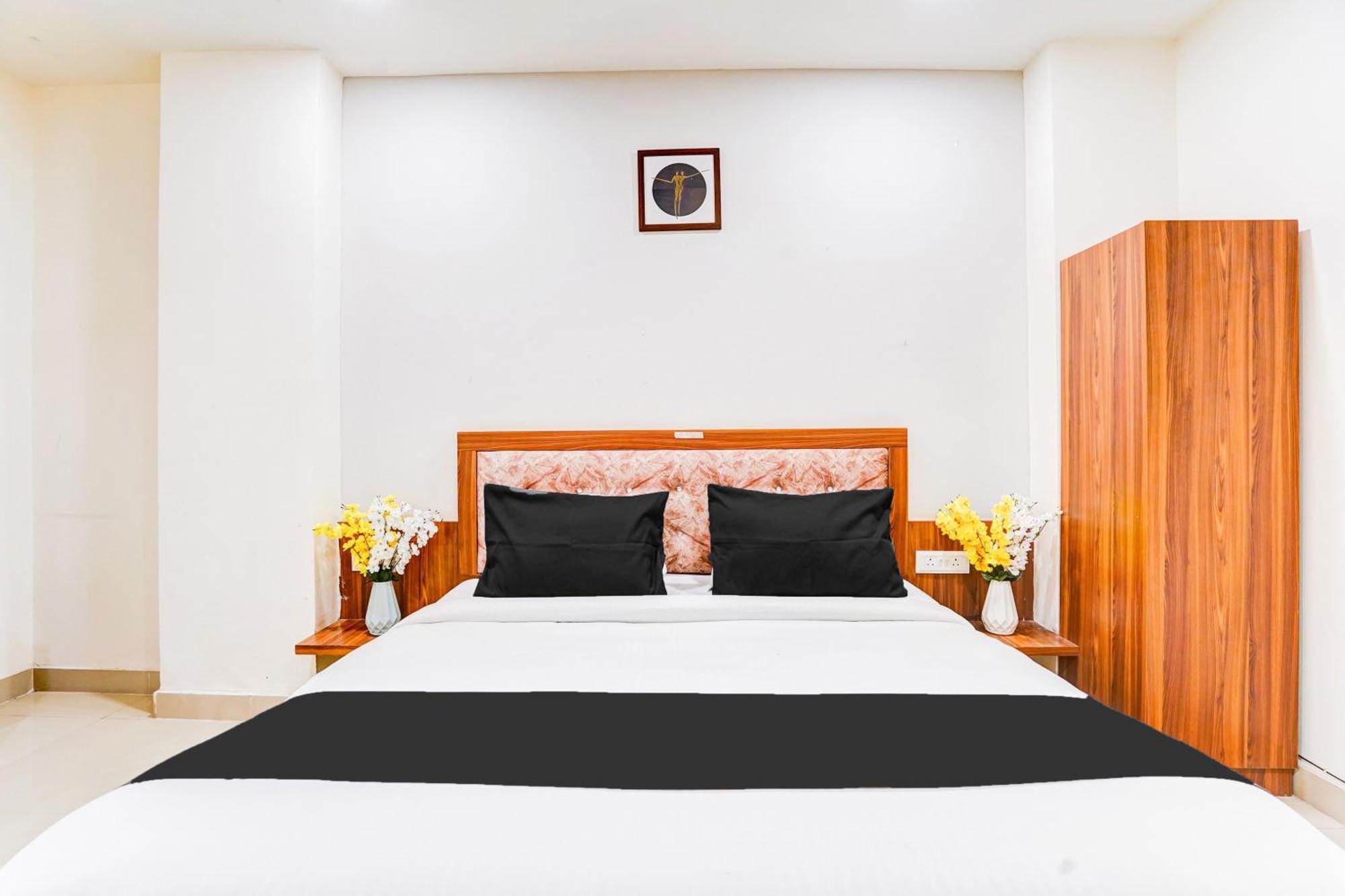 Super Collection O Sector 104 Noida Ξενοδοχείο Εξωτερικό φωτογραφία