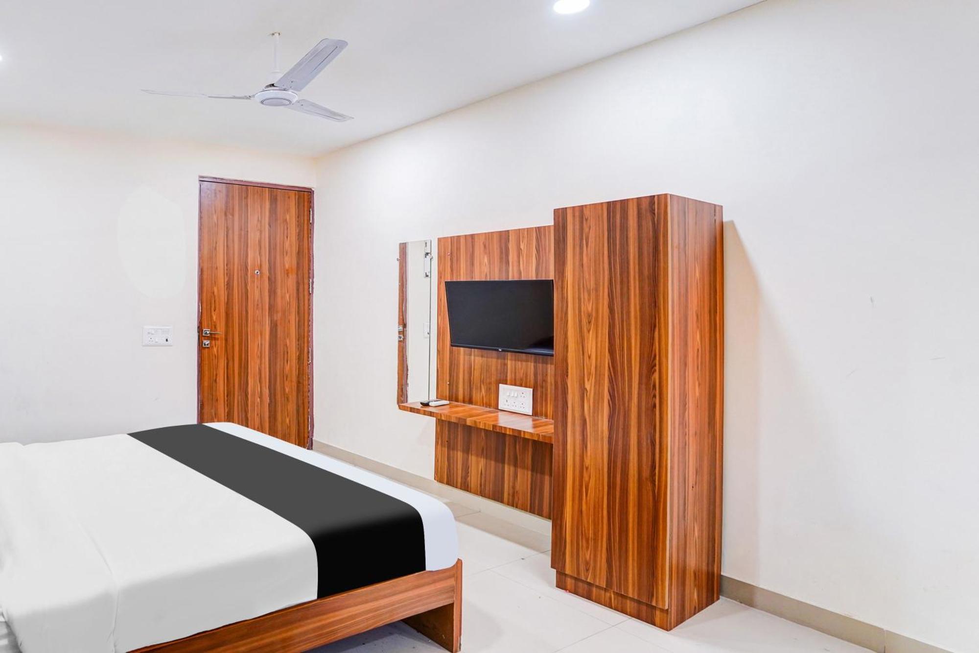 Super Collection O Sector 104 Noida Ξενοδοχείο Εξωτερικό φωτογραφία