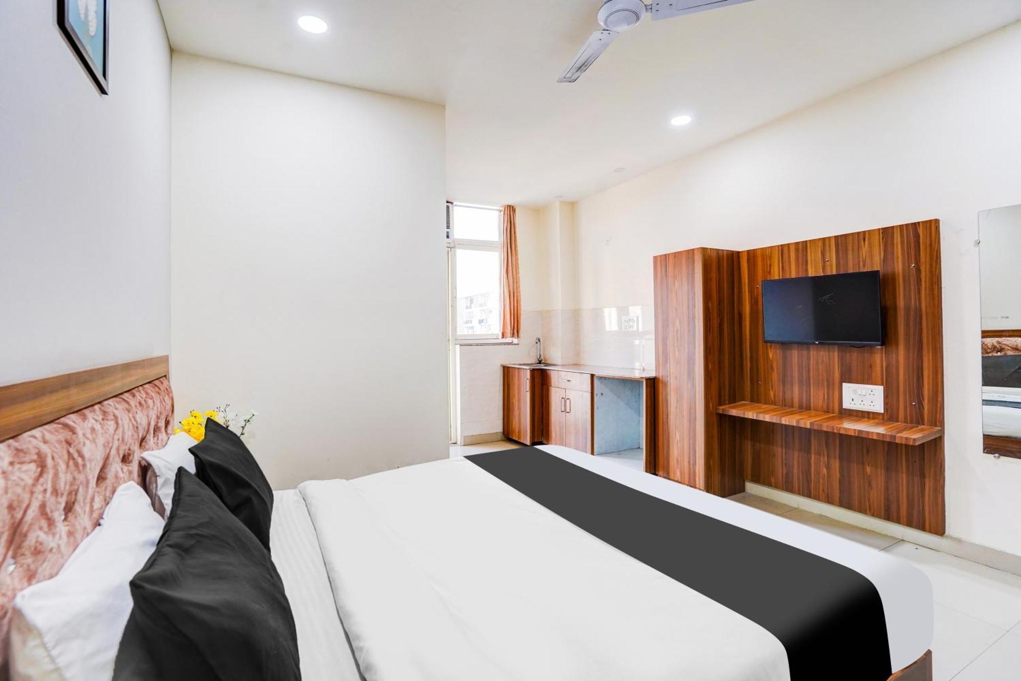 Super Collection O Sector 104 Noida Ξενοδοχείο Εξωτερικό φωτογραφία
