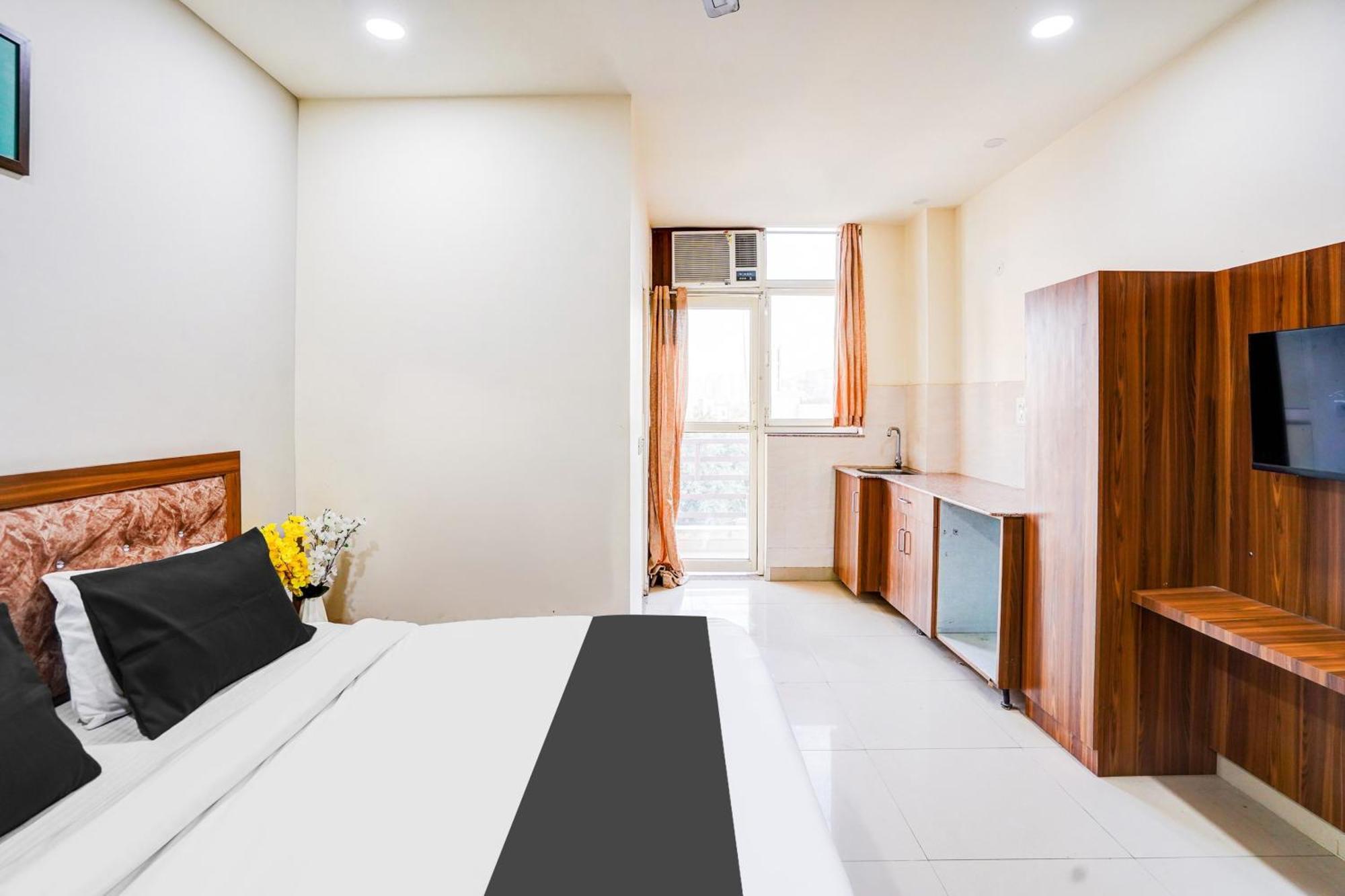 Super Collection O Sector 104 Noida Ξενοδοχείο Εξωτερικό φωτογραφία