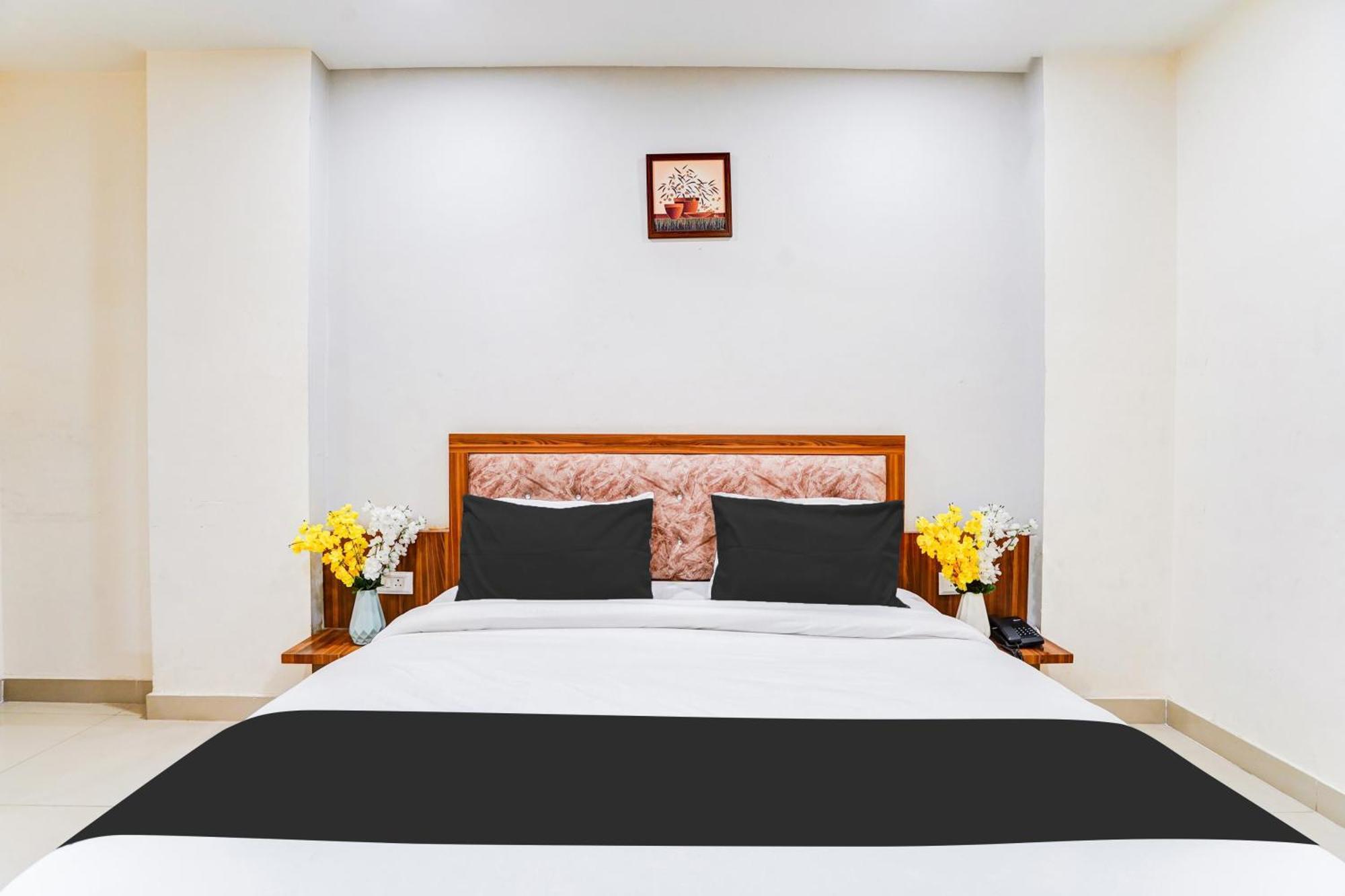 Super Collection O Sector 104 Noida Ξενοδοχείο Εξωτερικό φωτογραφία